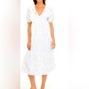 Womens xl new without tags crown and ivy ruffle dress